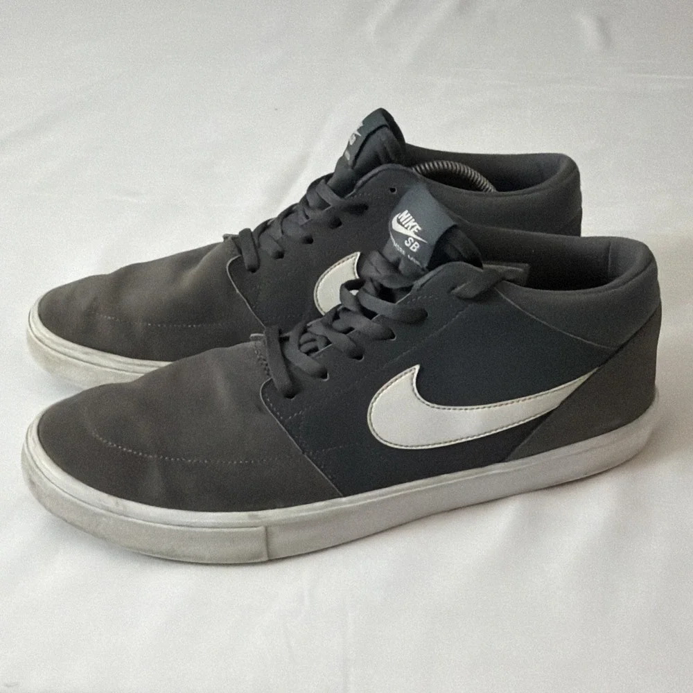 Nike Shoes Mens 12‎ SB Portmore II Solar Mid Sneakers Gray Lace Up 923198-010
